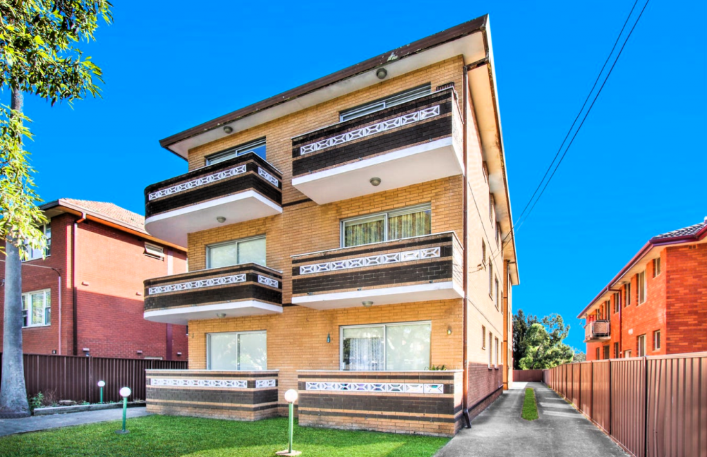 4/3 Seventh Ave, Campsie, NSW 2194