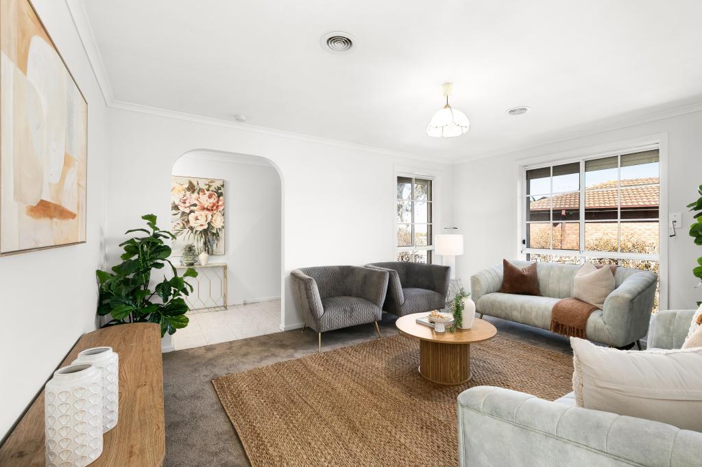 55 Bicentennial Cres, Meadow Heights, VIC 3048