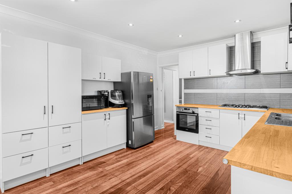 23 ALDINGTON ST, MADDINGTON, WA 6109
