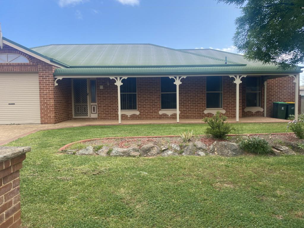 1/4 Macquarie Dr, Mudgee, NSW 2850