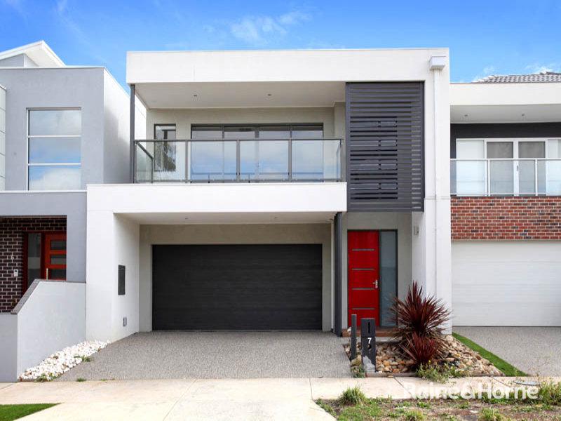 7 BOATHOUSE DR, CAROLINE SPRINGS, VIC 3023