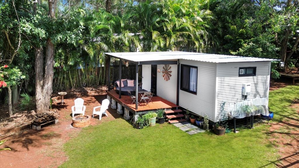 8 MAROONDAH ST, RUSSELL ISLAND, QLD 4184