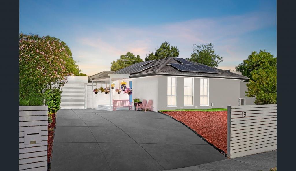 19 Blamey Ave, Mill Park, VIC 3082