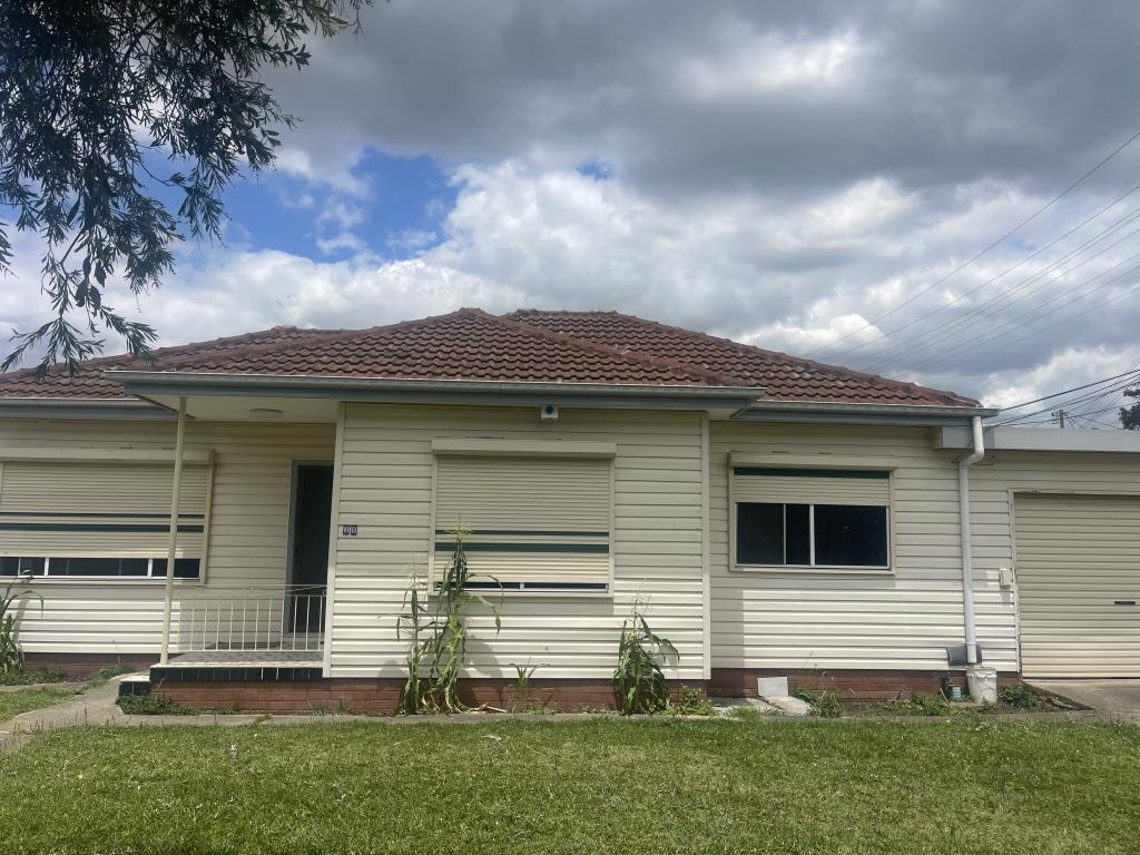 38 Ferngrove Rd, Canley Heights, NSW 2166