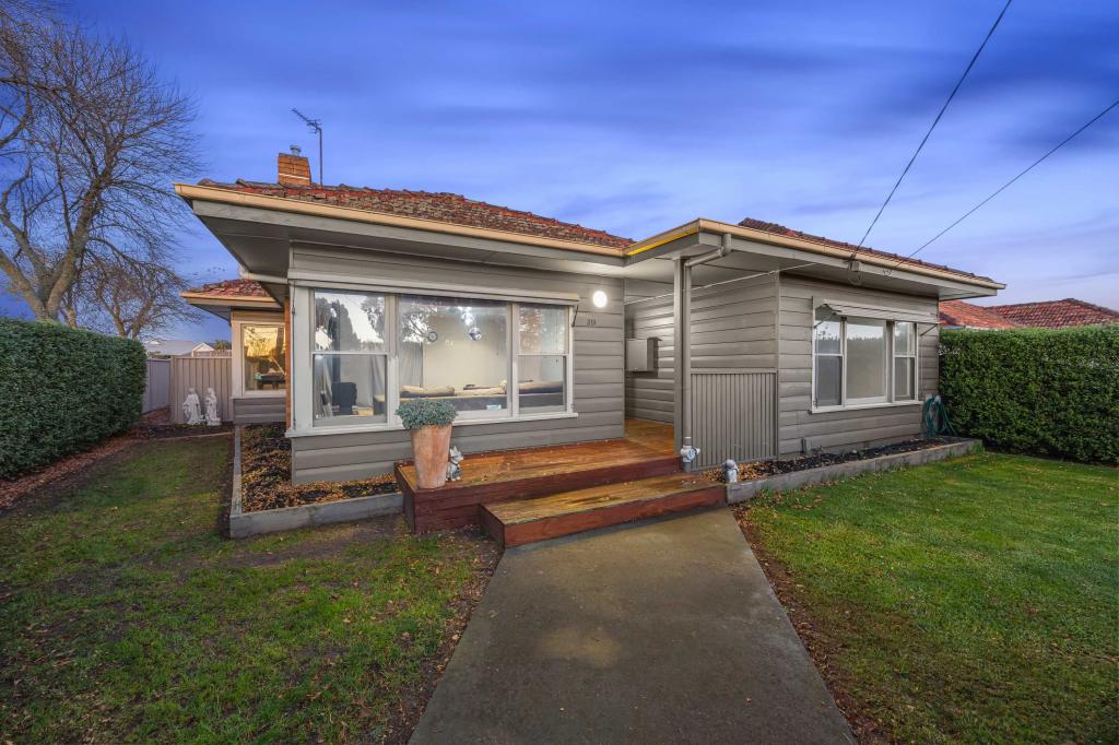 319 Albert St, Sebastopol, VIC 3356