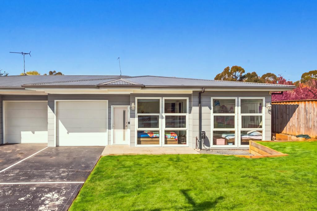 12e Remembrance Drwy, Tahmoor, NSW 2573