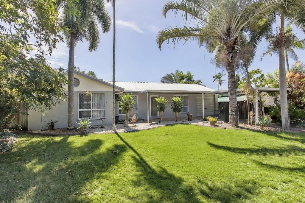 45 Marina Dr, Bushland Beach, QLD 4818
