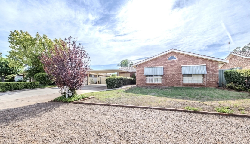 33 ST. GEORGE TCE, DUBBO, NSW 2830