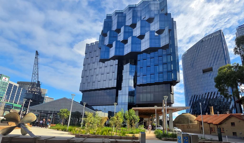 1101/11 Maritime Pl, Melbourne, VIC 3000
