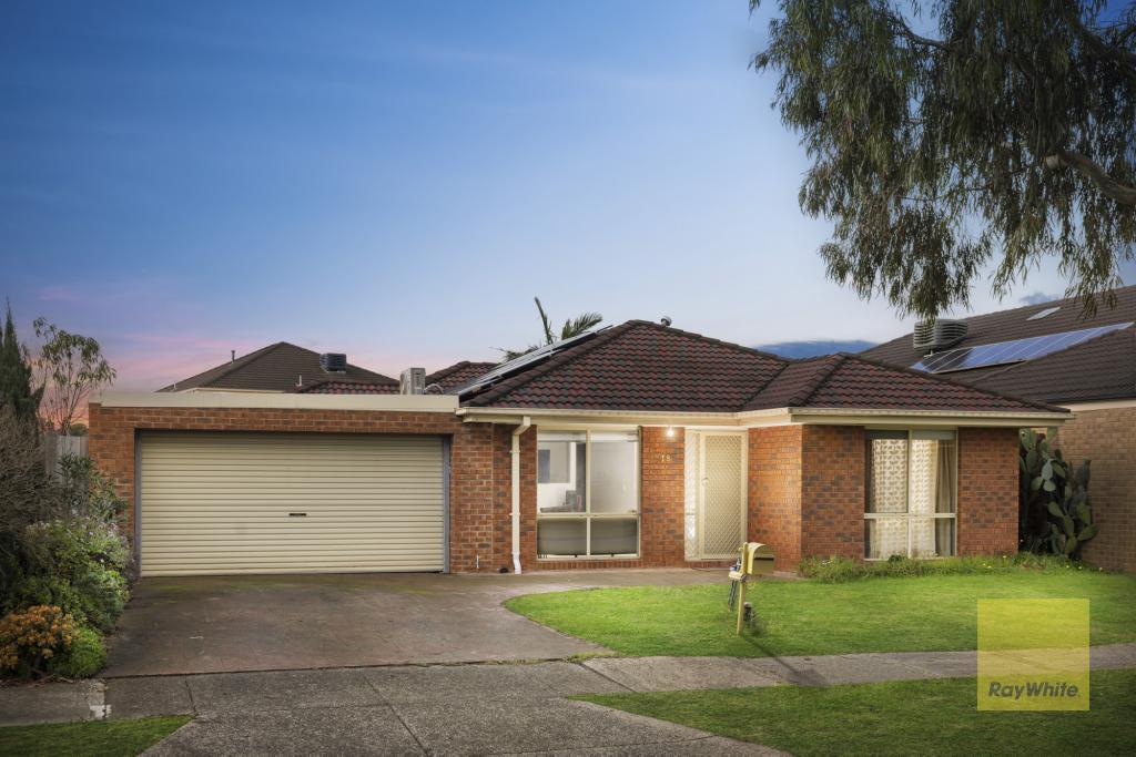 18 Drystone Cres, Cairnlea, VIC 3023