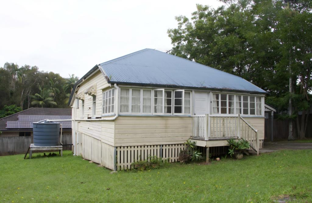 1 Sahara Rd, Glass House Mountains, QLD 4518