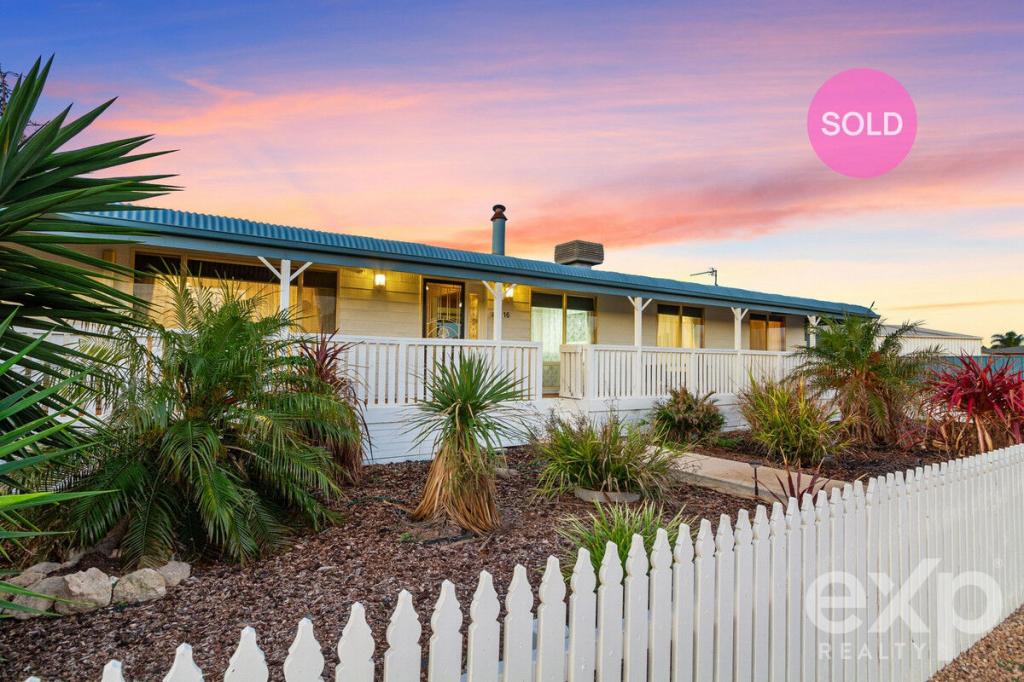 16 Reynolds St, Moonta Bay, SA 5558