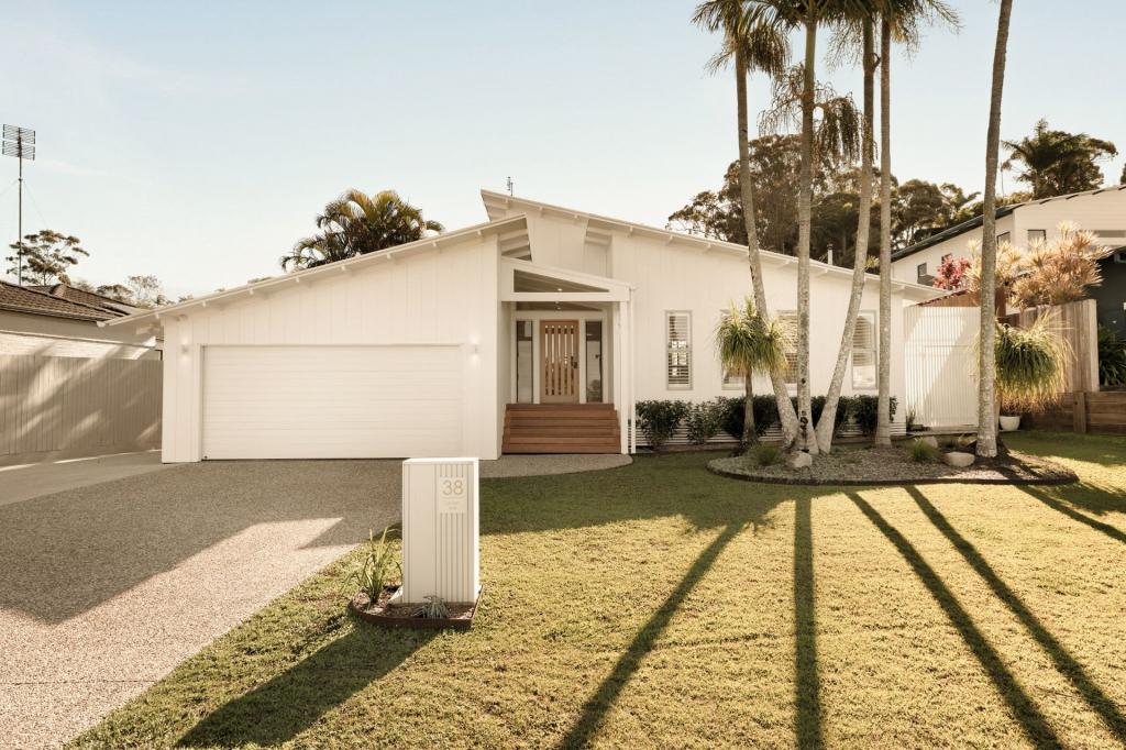 38 Lorien Ave, Coolum Beach, QLD 4573