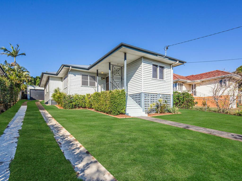 26 Roderick St, Wavell Heights, QLD 4012