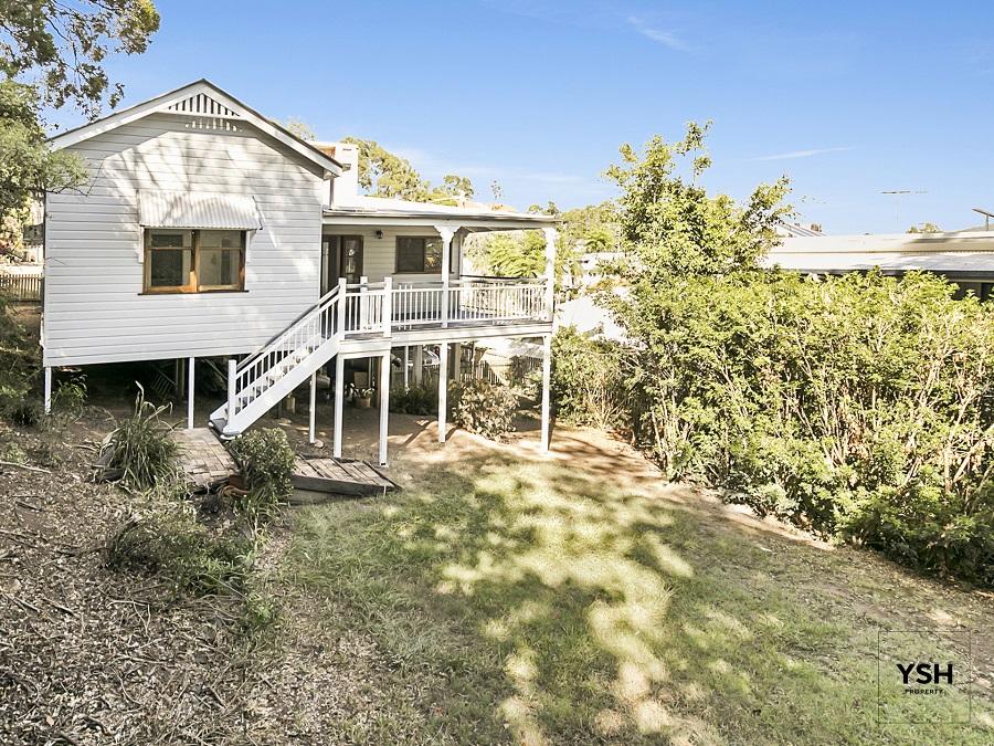 22 Highview Tce, St Lucia, QLD 4067