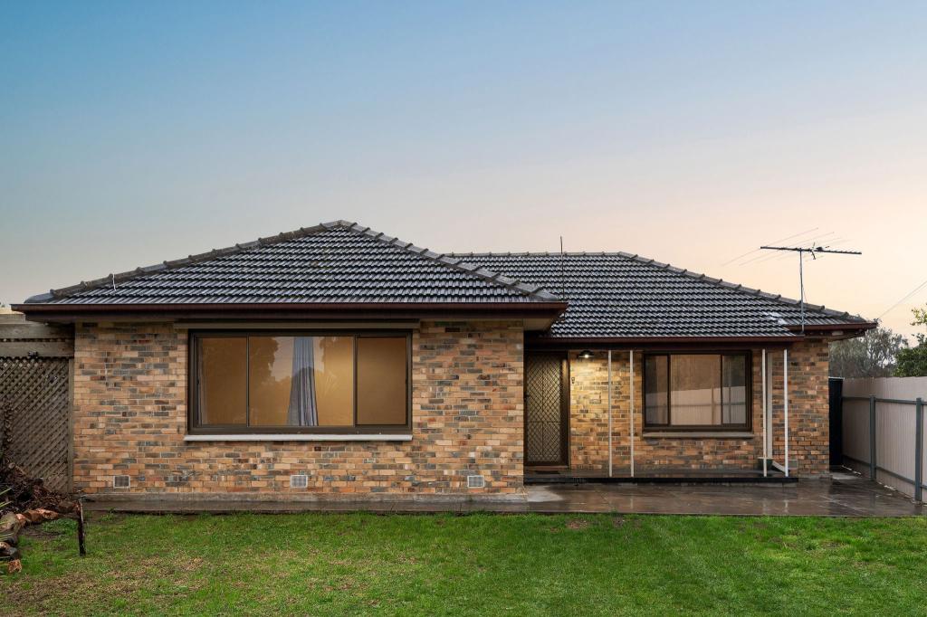 10 Maldon St, Northfield, SA 5085
