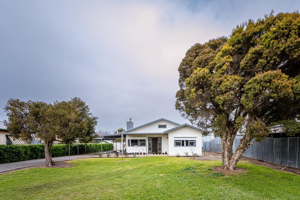 4 Barclay Ave, Naracoorte, SA 5271