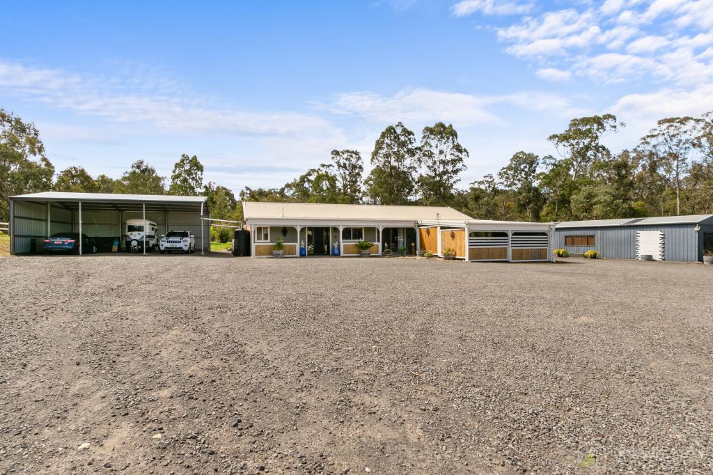 36 Foxs Rd, Toongabbie, VIC 3856