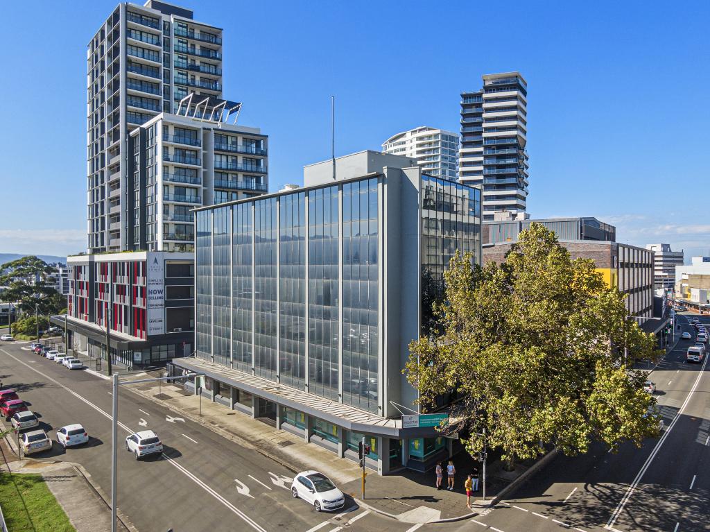 Shop 1/304 Crown St, Wollongong, NSW 2500