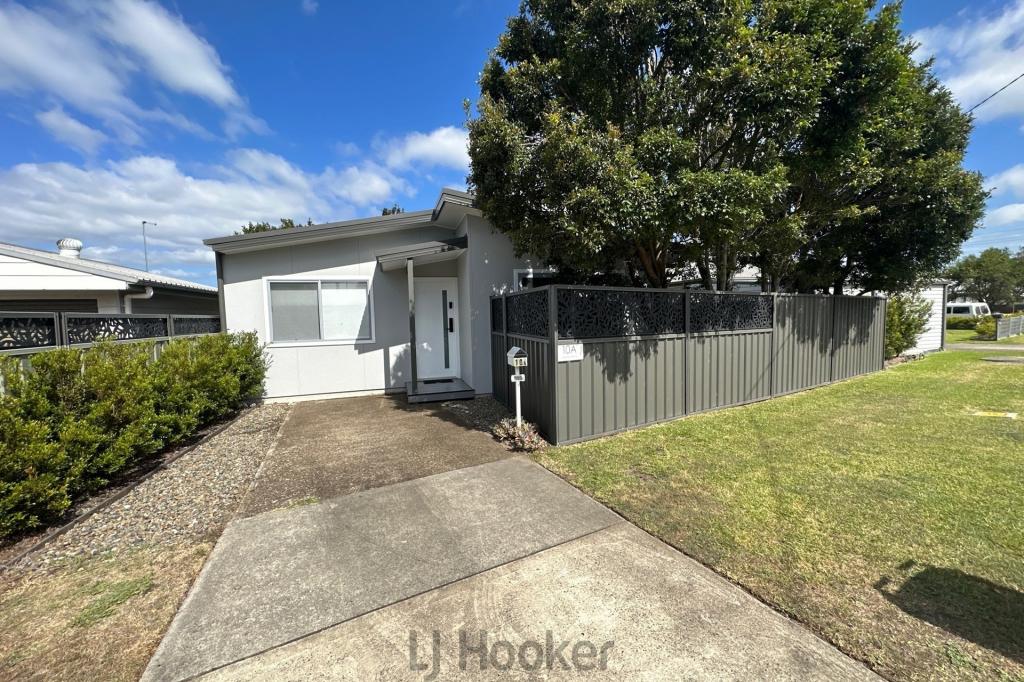 10a Melton Pl, Croudace Bay, NSW 2280