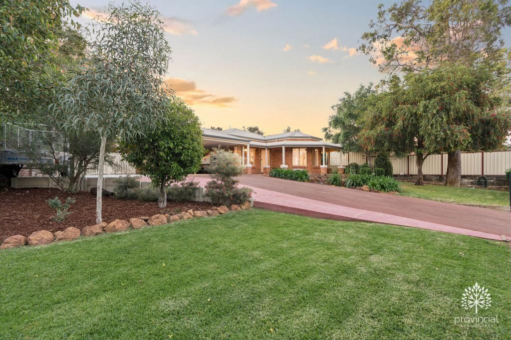 17 Shield Rd, Lesmurdie, WA 6076