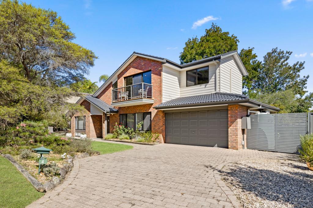 4 Cuthbert Pl, Menai, NSW 2234