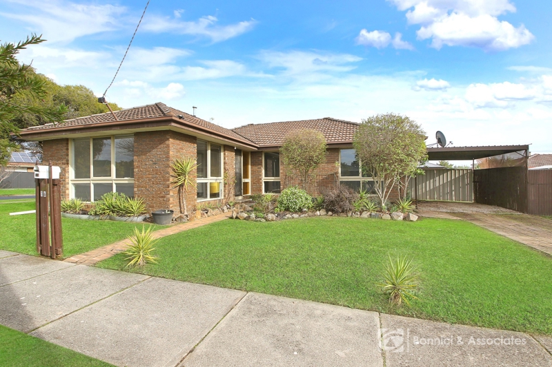 16 Robert Cres, West Wodonga, VIC 3690