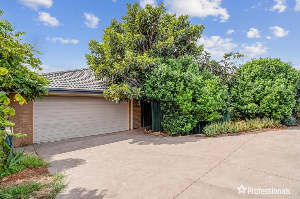 2/18 Chivers Cct, Muswellbrook, NSW 2333