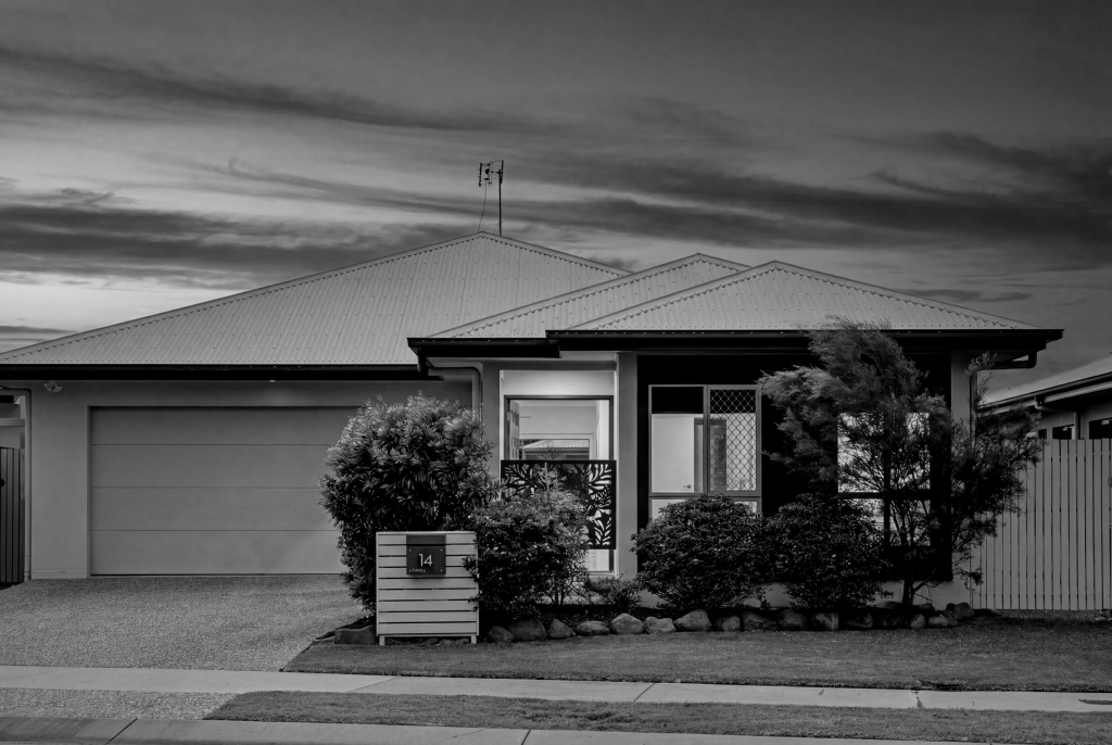 14 Hurricane St, Oonoonba, QLD 4811