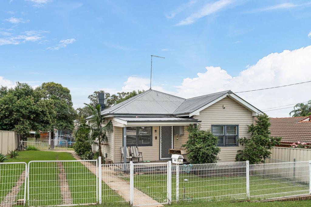 107 & 107a Joseph St, Kingswood, NSW 2747