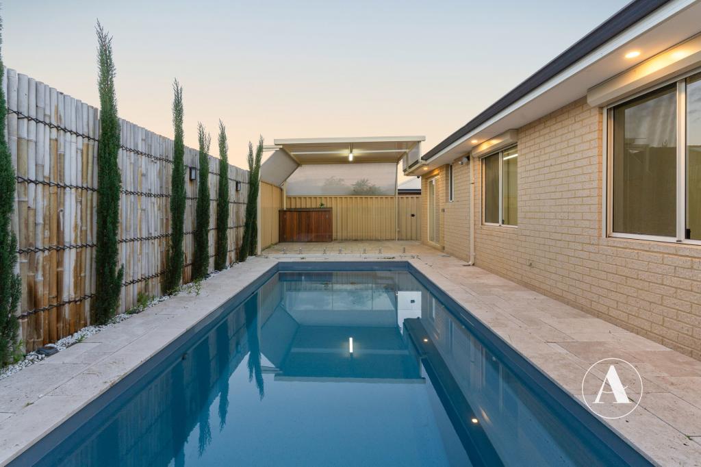 8 REFLECTIONS RD, SOUTHERN RIVER, WA 6110