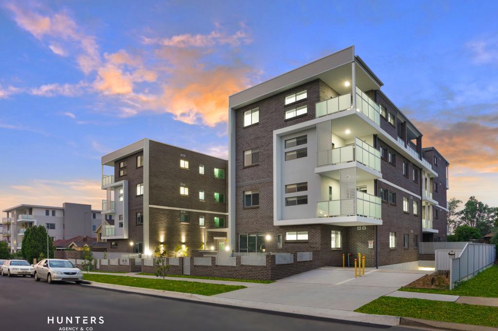 15/49 Essington St, Wentworthville, NSW 2145