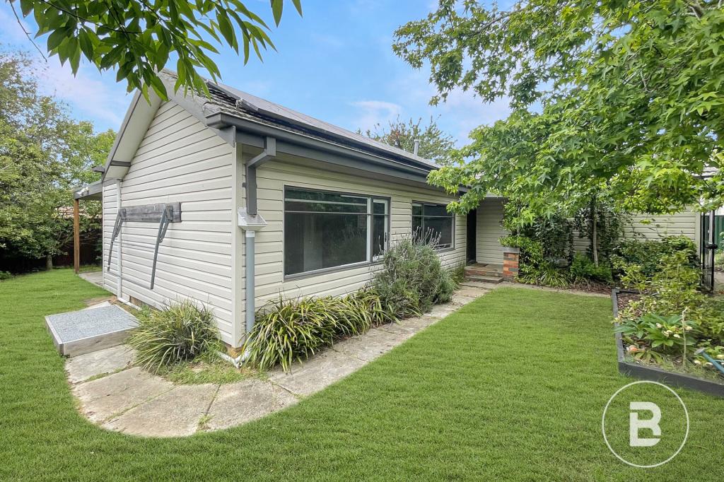 14 Oak St, Wendouree, VIC 3355