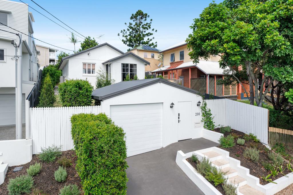 200 Carlton Tce, Manly, QLD 4179