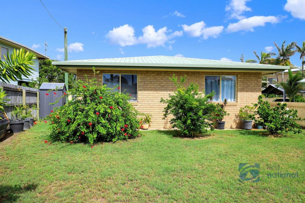 1/53a Mackerel St, Woodgate, QLD 4660