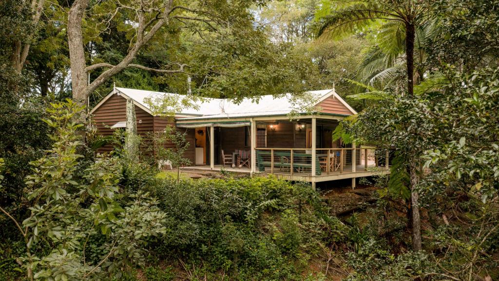 34 Centenary Dr, Maleny, QLD 4552
