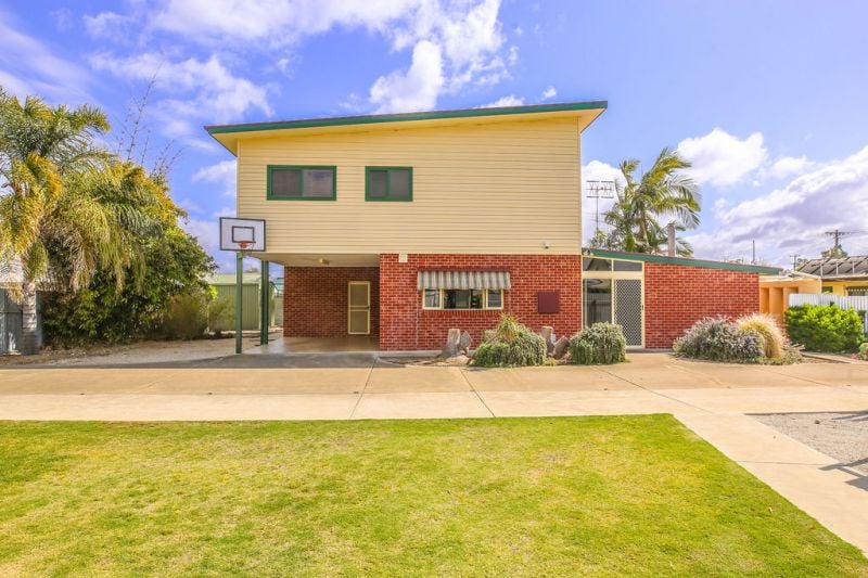 436a George St, Deniliquin, NSW 2710