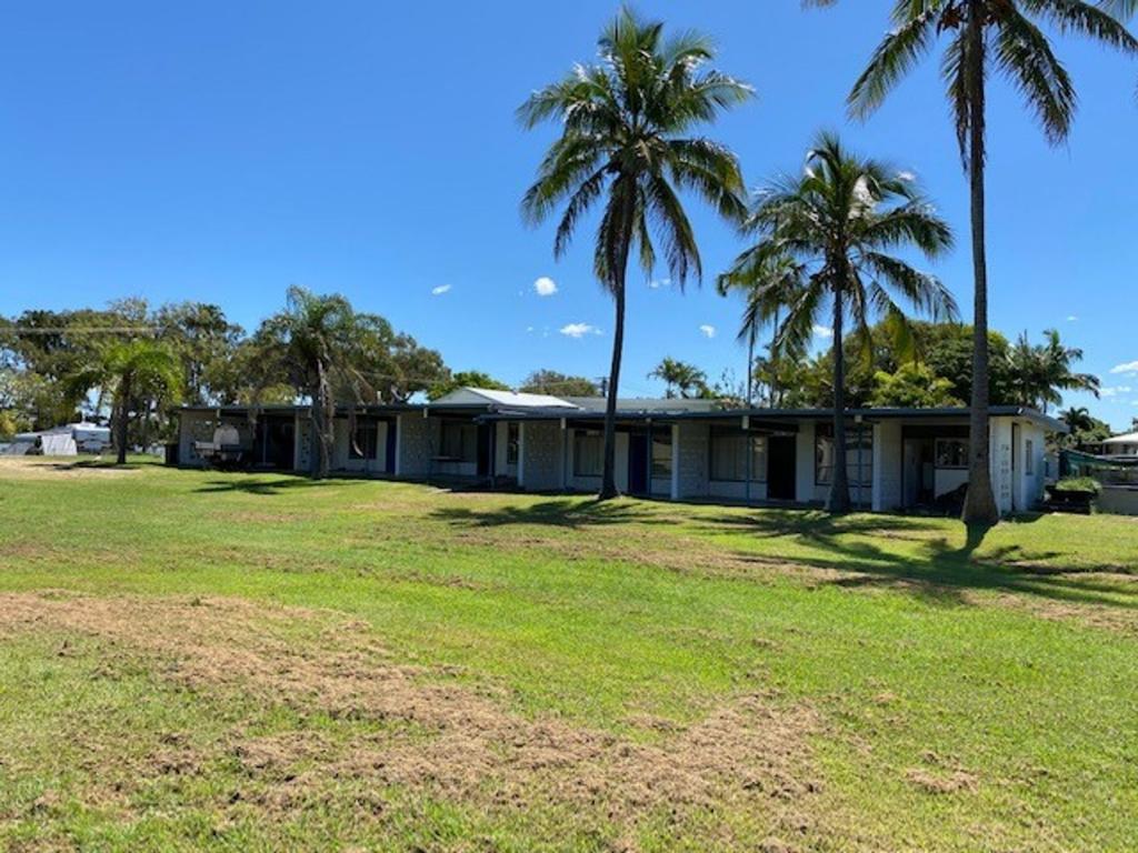 19 WARE AVE, CAUSEWAY LAKE, QLD 4703