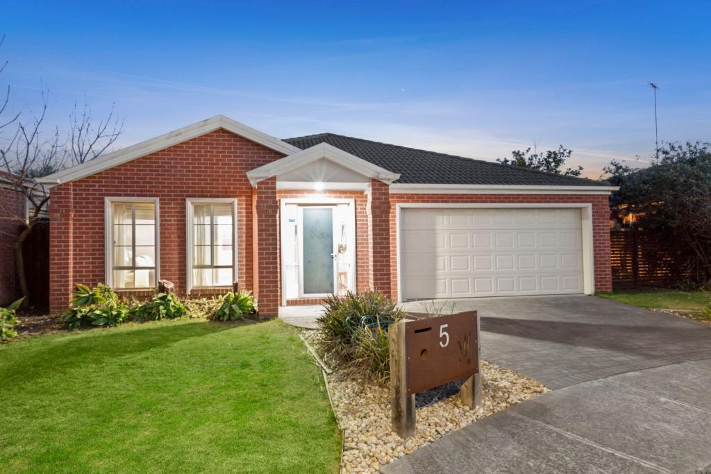 5 Hyndford Ct, Grovedale, VIC 3216