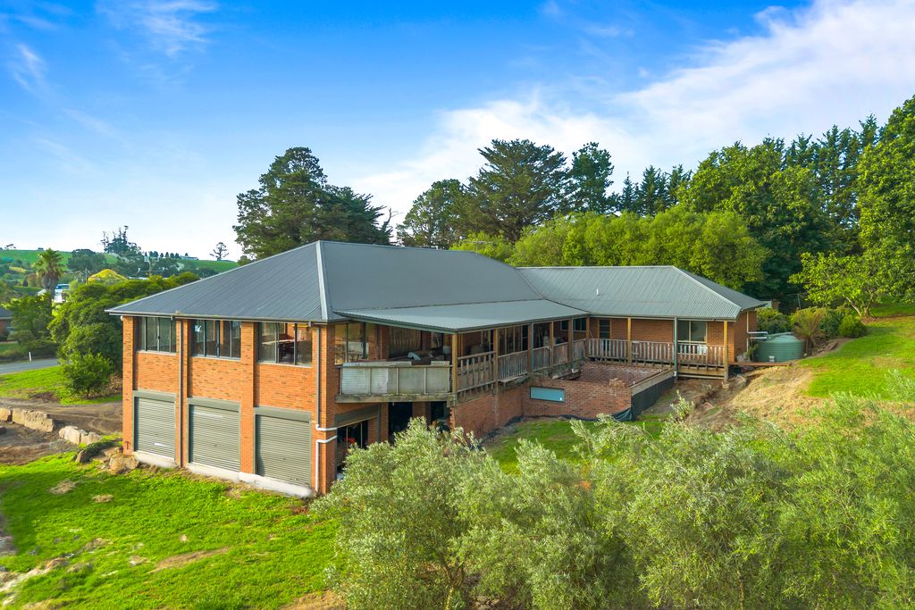 131 Monbulk-Seville Rd, Silvan, VIC 3795