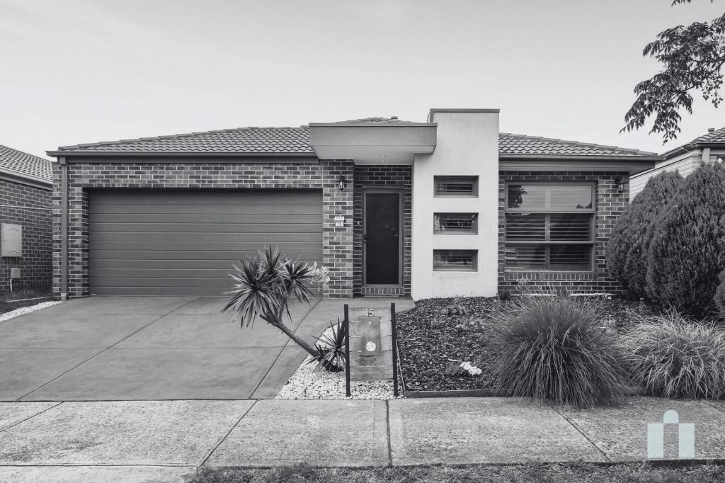 15 BALERNO WAY, MERNDA, VIC 3754