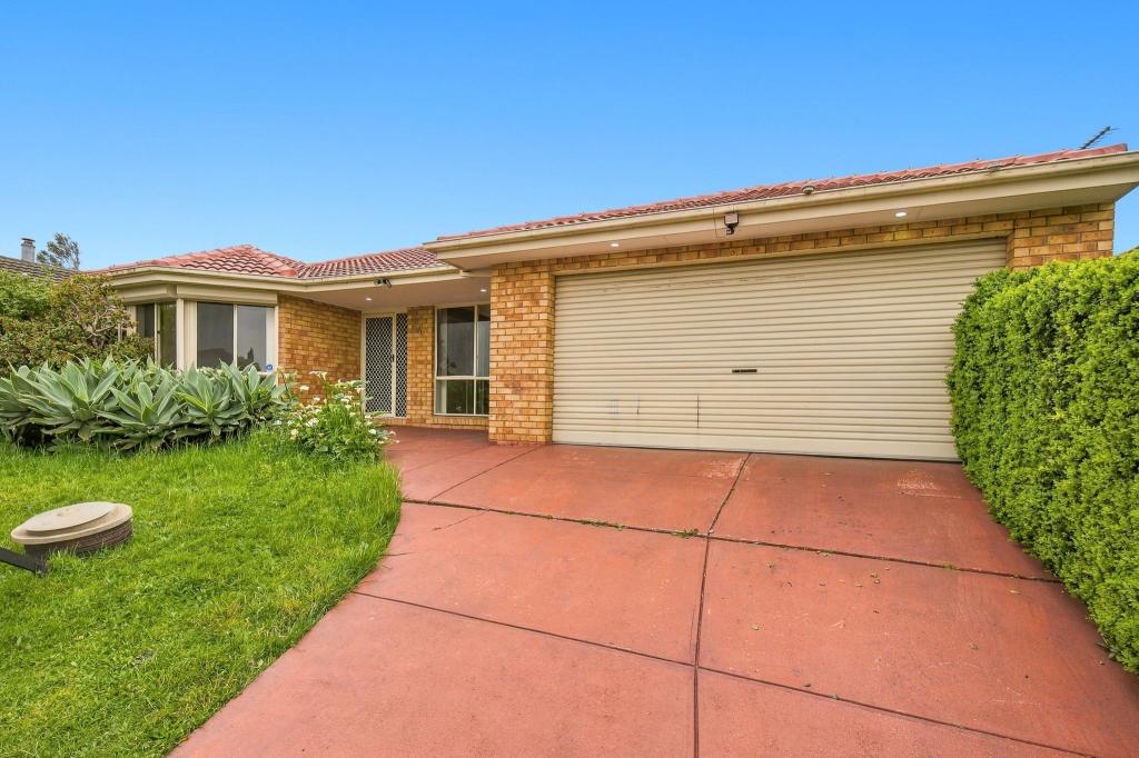 4 Waltham Mews, Cranbourne East, VIC 3977