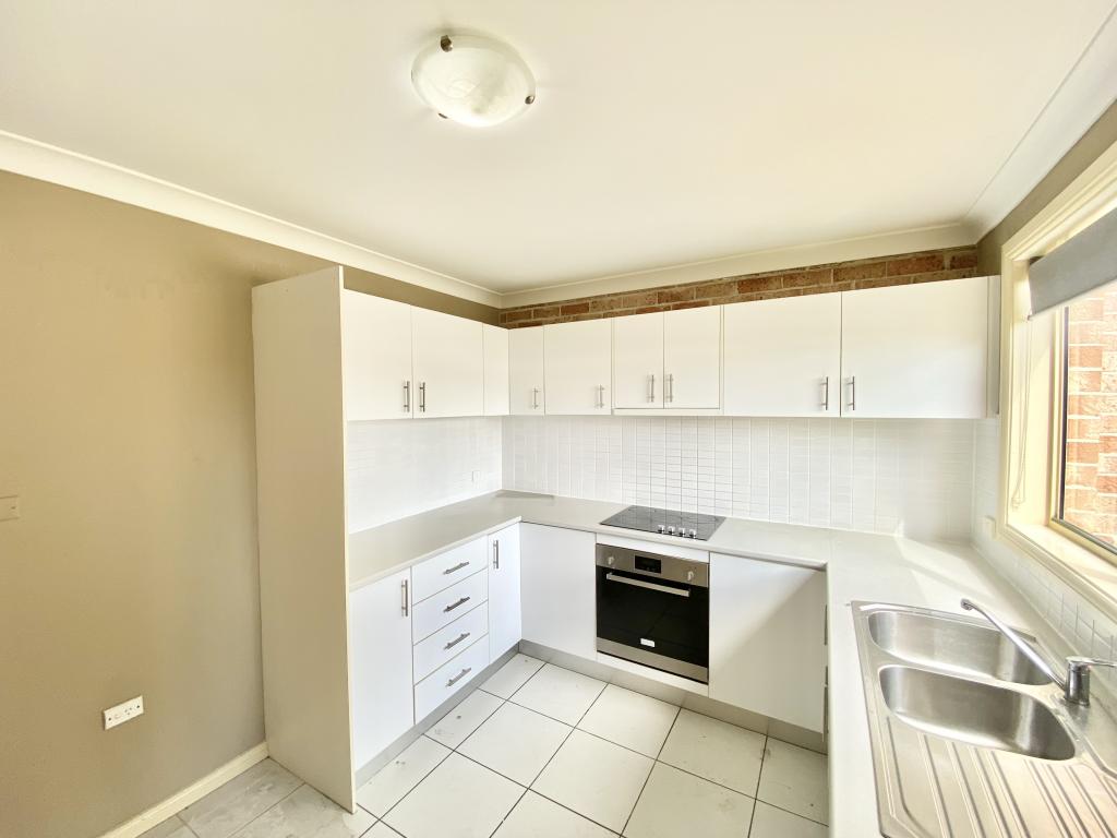 2/677 Cabramatta Rd W, Bonnyrigg, NSW 2177