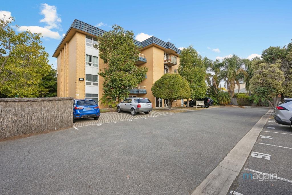 18/15 Byron St, Glenelg, SA 5045