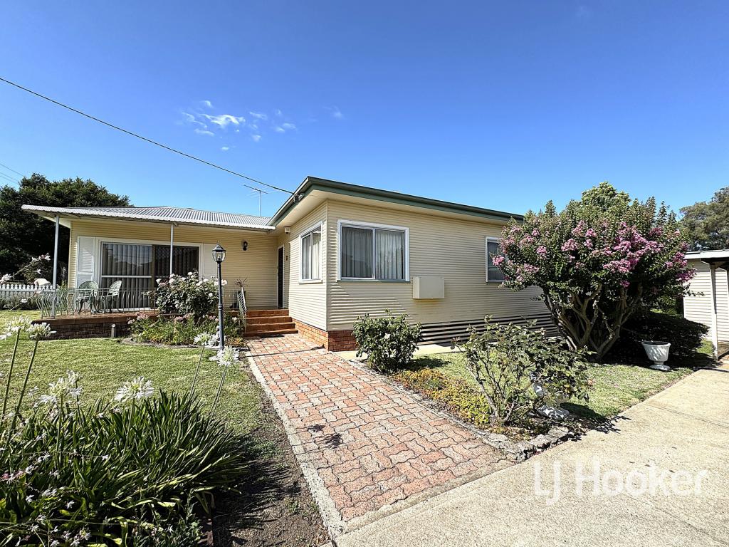 70 Moore St, Inverell, NSW 2360