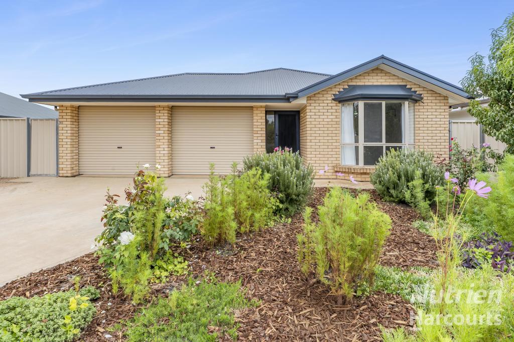 27 Flinders St, Renmark, SA 5341