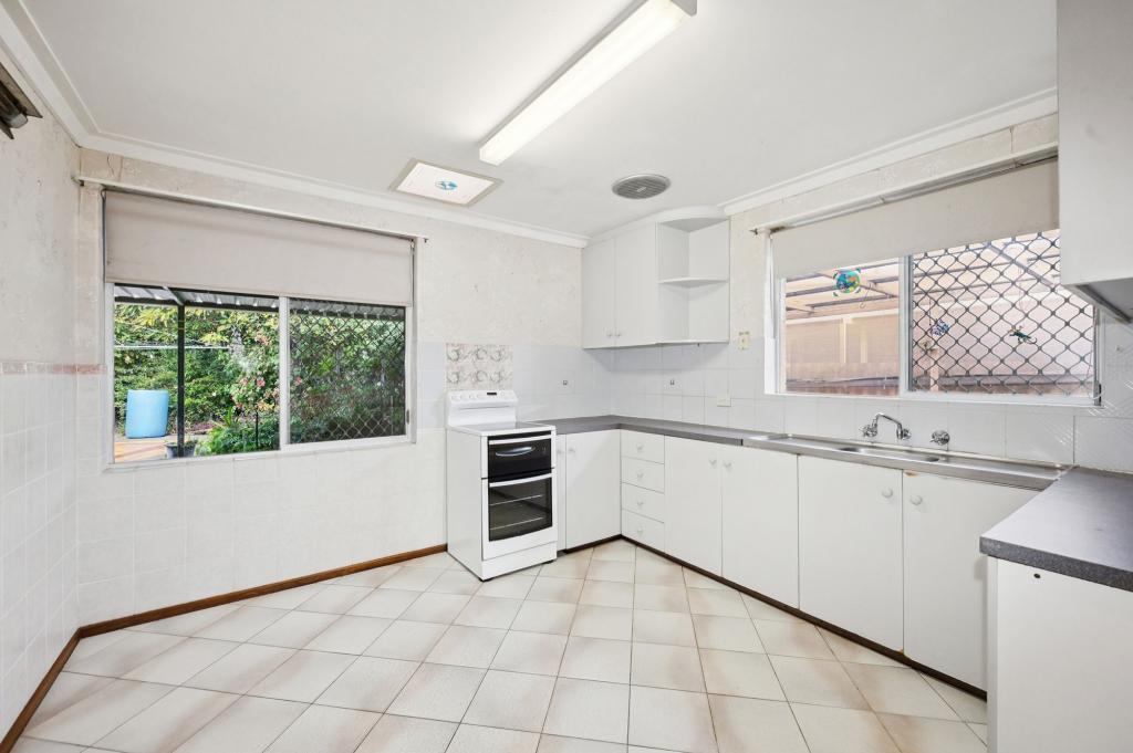 28 Gummow Way, Girrawheen, WA 6064