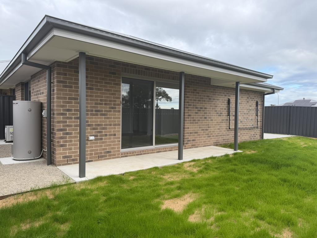 5b Argoon Ave, Jerilderie, NSW 2716