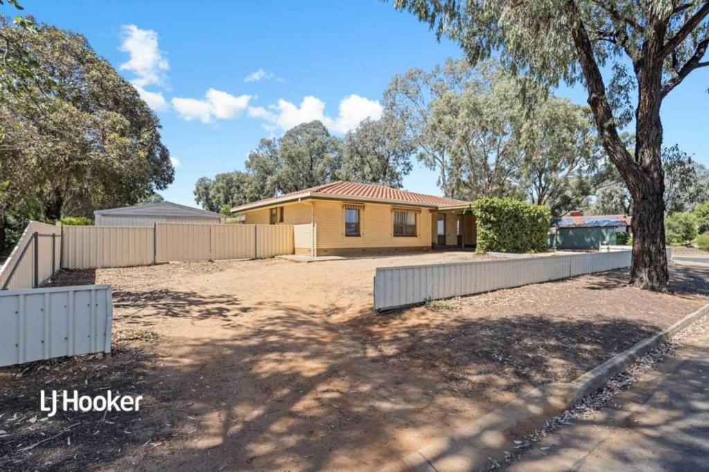 2 Sandown Ave, Paralowie, SA 5108