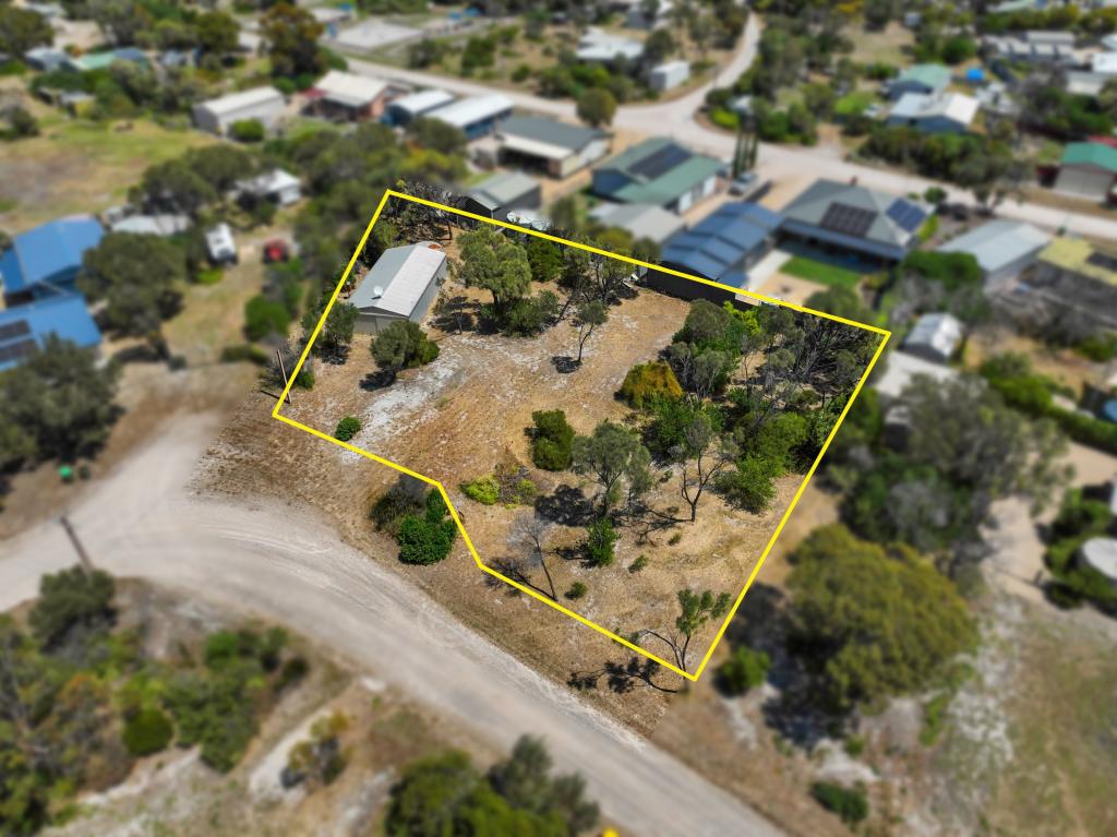 4-6 Mistletoe Dr, The Pines, SA 5577